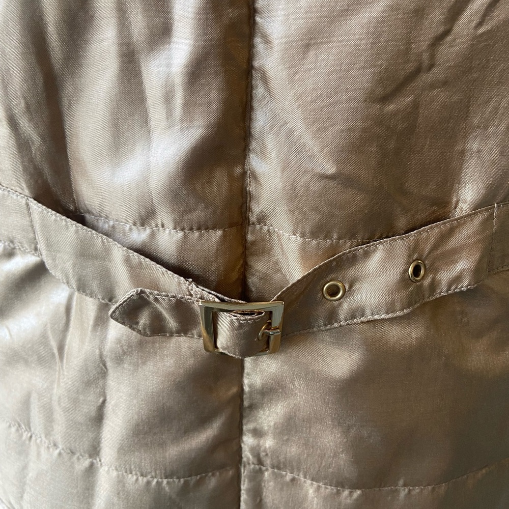 Etcetera Metallic Gold Puffer Jacket with zip off sleeves - Picture 5 of 13